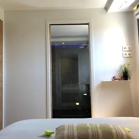 Climatisé Refait à Neuf - Vue Saint-tropez - Piscine- 50m Gassin